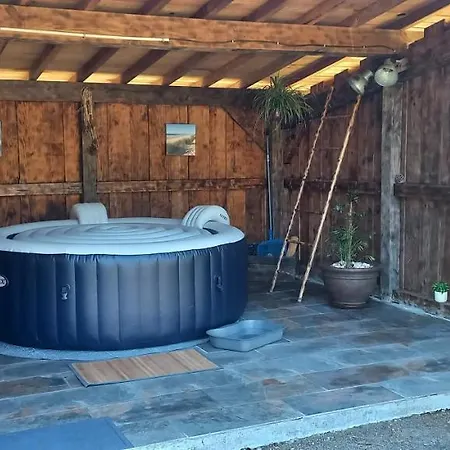Maison Du Ruisseau Avec Coin * Trensacq